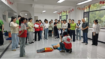 万年路社区：普及应急救护知识 守护“黄金6分钟”