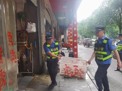 咸安城管全力护航全国门球赛事顺利开展