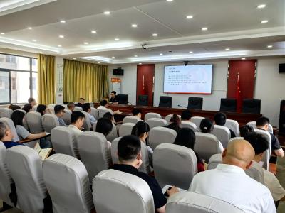 练好“笔杆子” 用好“新镜头” 咸安住建举办新闻宣传培训会 赋能城市更新“好故事”