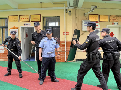 警园联动筑防线 实战演练护平安