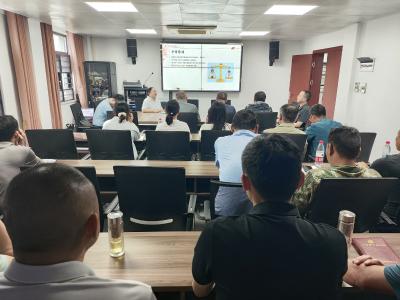 贺胜桥镇：“法”在身边，“典”亮生活