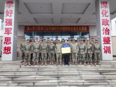 区城管执法局荣获“2026年基干民兵训练先进单位”荣誉称号