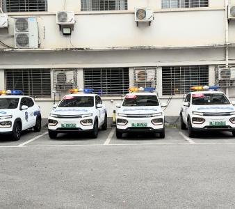 19辆“流动服务车”成考点外“移动暖心站”