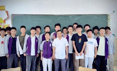 基层人物 | 陈继东：深耕教坛守初心 以德育人担使命