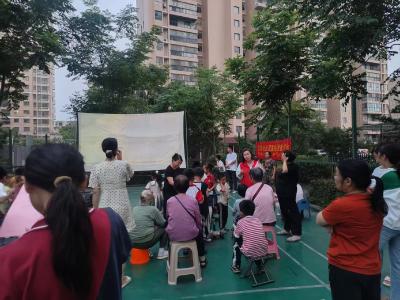 向阳湖镇宝塔社区：板凳聚民心 宣讲入万家