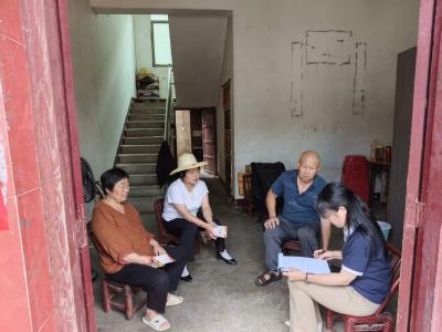高桥镇刘桢村：入户走访暖民心 政策宣传“零距离”