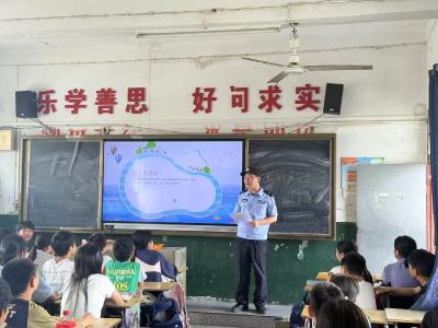 双溪桥镇：安全宣讲进校园 筑牢青春防护墙