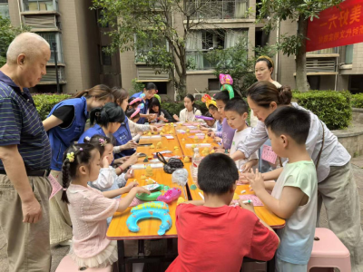 滨河社区：童趣邻里迎“六一” 暖心守护少年行