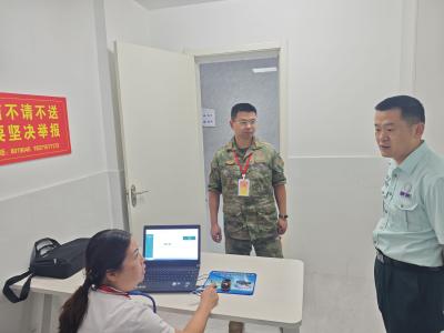 咸安区有序开展2026年秋季首批征兵体检工作