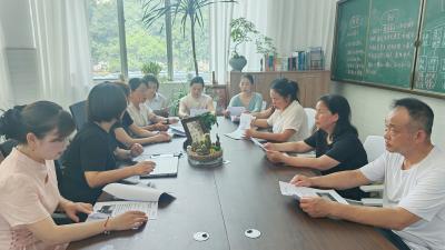 从“监工”变“教练” 咸安112场“家长学校”为爱“赋能”