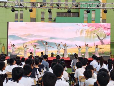 咸宁东方外国语学校：童心飞扬庆“六一” 艺彩绽放向未来
