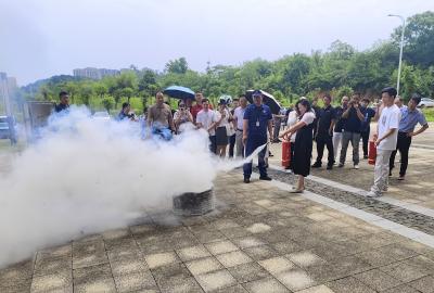 拧紧 “安全阀”！咸安区商贸安全培训实操演练同步上线