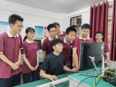 8名学生参加全国中学生生物学联赛（湖北赛区）获佳绩 咸宁高中竞赛育人结硕果