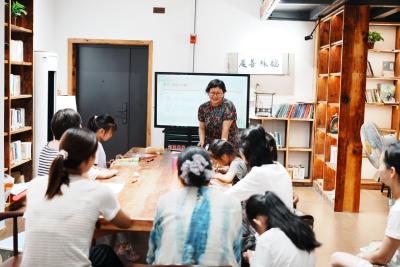 读懂情绪，好好说话｜咸安区图书馆家庭教育公益讲座暖心开讲