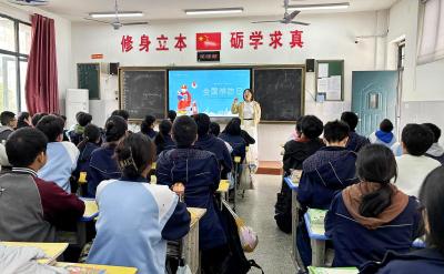 基层人物 | 王秘：三尺讲台倾热血 一片慈心护少年