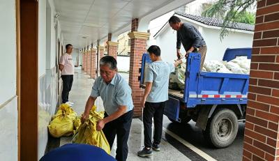 咸安贺胜桥镇多方联动 助瓜农破解西瓜滞销难题