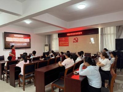 校村联动筑防线 守护暑期少年平安