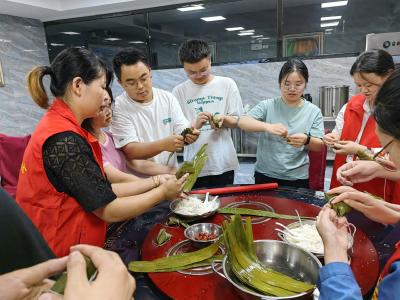 洈水镇：传递浓浓端午情，共享悠悠粽叶香