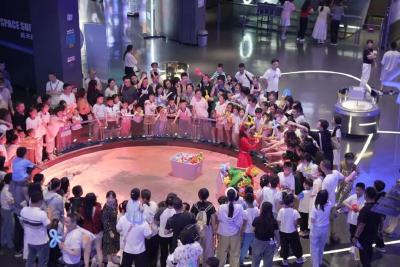 “五一”假期首日，近50万人次！