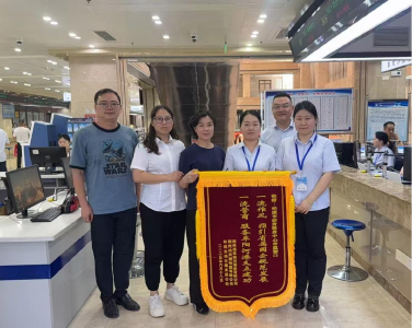 市政务服务中心：“双流”服务获企业点赞
