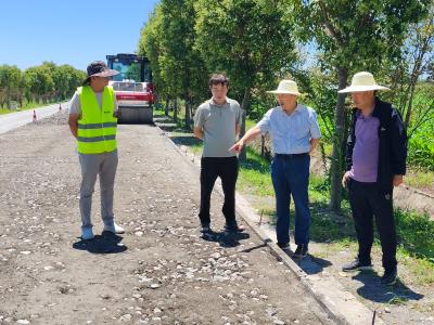 荆州市公路事业发展中心调研我市国省干线公路改造项目