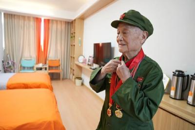 九旬老兵周文盛：狭路相逢灭特务，主动让出三等功