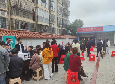 市政务服务中心：变更服务模式，让群众享便捷