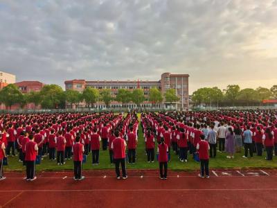松滋6.7万学子启航新学年