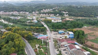 锚定千亿新目标 冲刺全国百强县 | 项目一线 | G351至矿港公路连接线启动维修