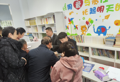 市政务服务中心：暖心服务进社区，社保便民零距离