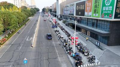 万达停车，不再“见缝插针”