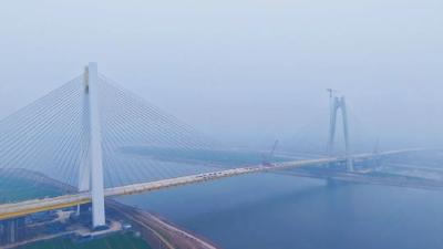 【启程“十五五” 奋进开新局】刚刚，当枝松高速松滋河特大桥合龙！