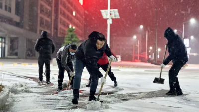 这！是！风雪中最美的风景