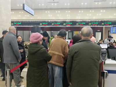 市政务服务中心：多措并举迎年关 全力应对节前办事高峰