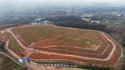 【大气污染防治在行动】封场！全面覆绿，系统治理