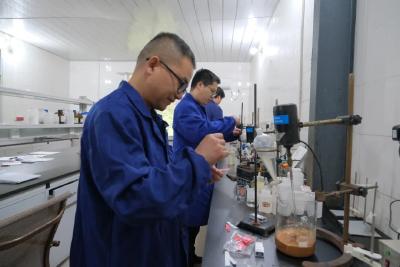 【劳动最光荣】他攻克“卡脖子”技术，实现高端染料“中国造”