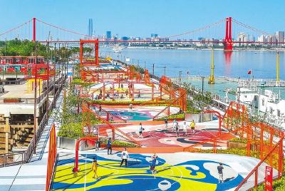 从百湖之市到千园之城——一座超大城市的美丽生活