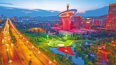 向着建成支点奋楫前行 ——党的二十届四中全会精神在荆楚大地引发热烈反响