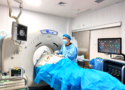 黄石市中心医院开展全新一代康博刀系统复合式冷热肿瘤微创消融术
