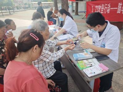 建设路社区开展“签约有感  健康可及”义诊活动