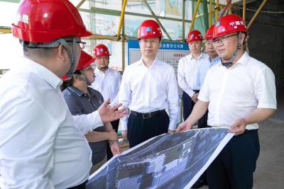 郄英才调研重大项目建设