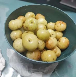 这种水果维生素C含量是橙子的近8倍 也被誉为“刮油神器”