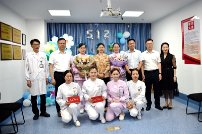 关爱护士队伍 守护人民健康 | 丁克芳慰问黄石市中心医院临床一线护理