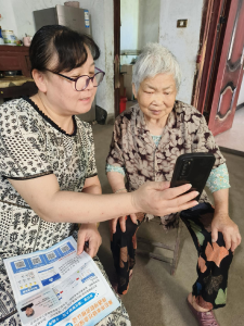 詹爱宇社区：指尖认证暖夕阳 上门服务解民忧