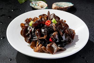 一盘凉拌菜让她全身“换血”保命！这三类食物是中毒的“重灾区”