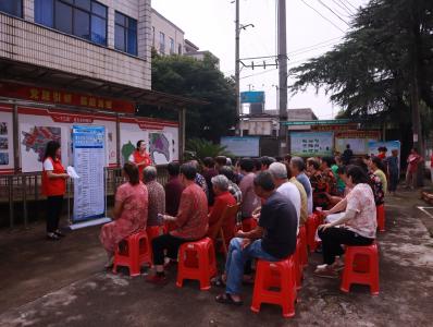 三岔路社区开展医保政策宣讲活动  惠民政策暖人心