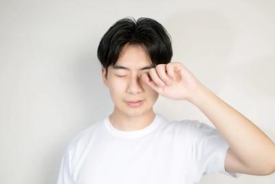 起床后“眼屎”增多？当心是这些眼病