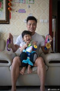 无比期待这枚迟到的金牌——专访举重奥运冠军吕小军