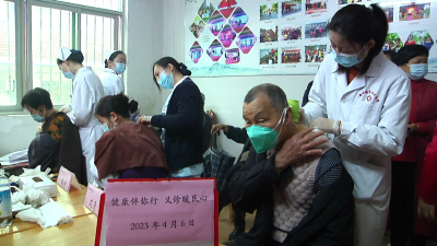 黄州区铝业社区：健康伴你行 义诊暖民心