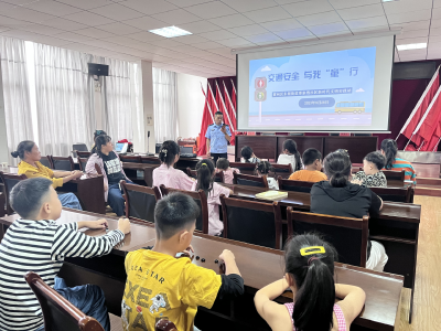 黄州邢家湾社区开展交通安全知识宣讲会